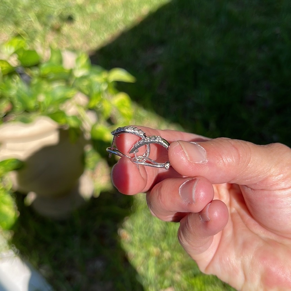 14K white Gold & Genuine Diamond Earrings!